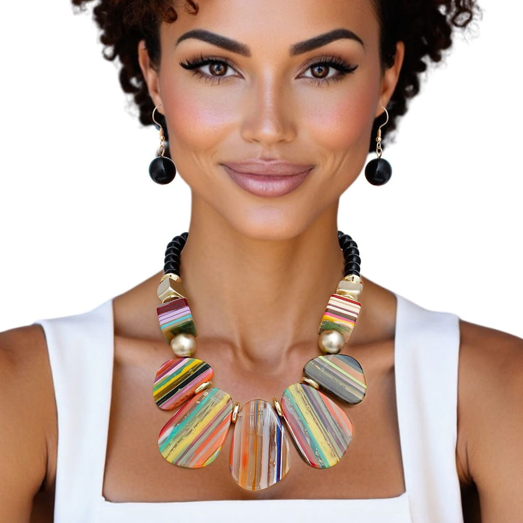 Collar Vibrant Contemporary Geo Stripe Necklace