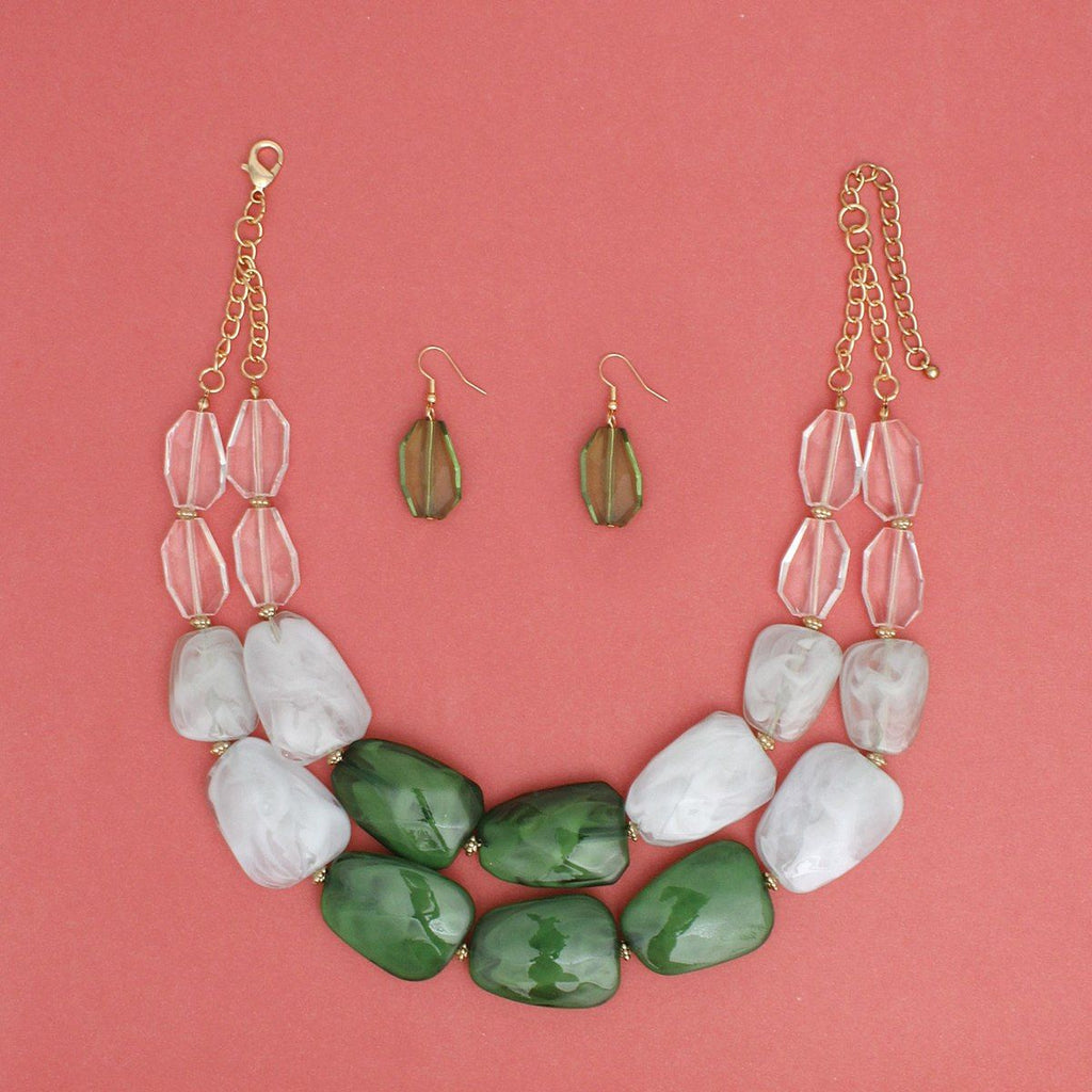 Collar Vibrant Marbled Green Bead Layered Necklace