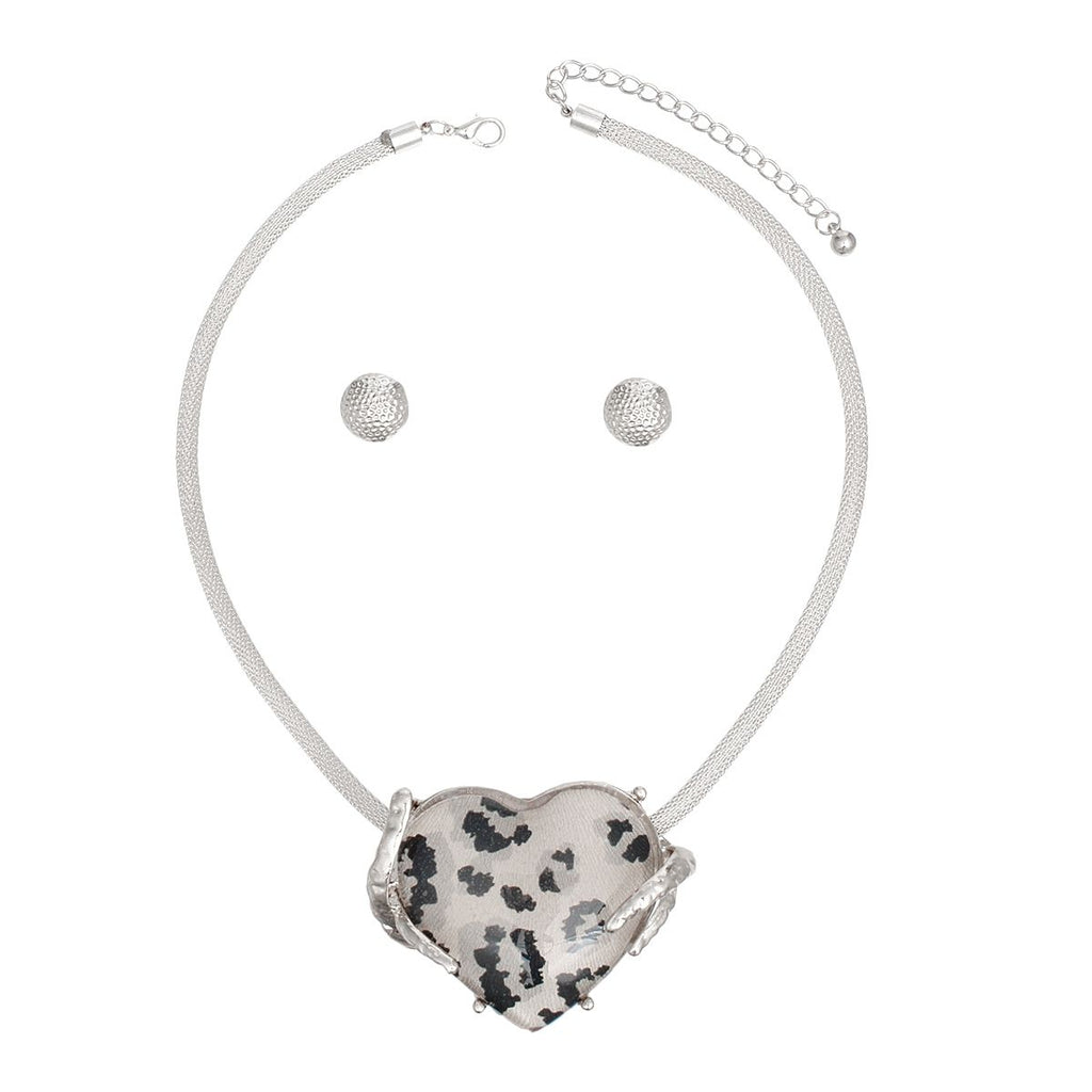 Pendant Leopard Heart Silver Mesh Chain Necklace