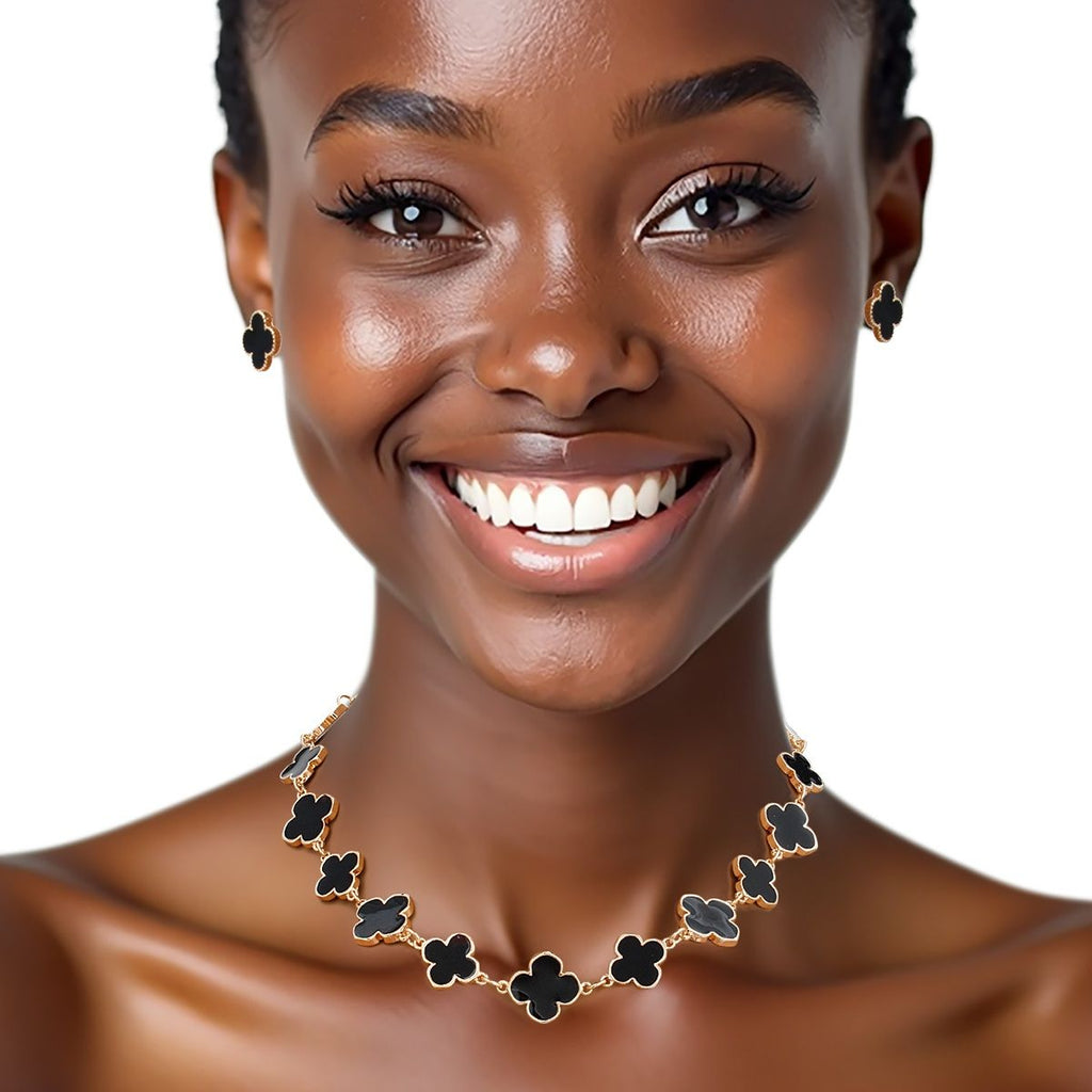 Necklace Gold Black Large Quatrefoil 16 Motifs